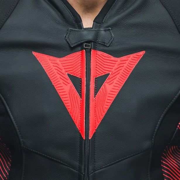 Мотокуртка кожаная Dainese Avro 5 Black/red-lava/white