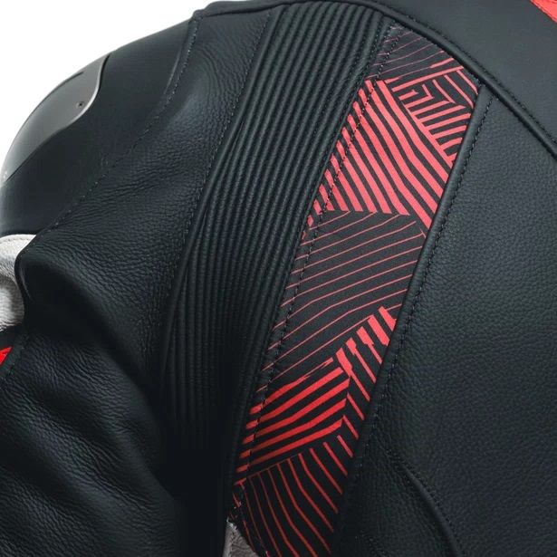 Мотокуртка кожаная Dainese Avro 5 Black/red-lava/white