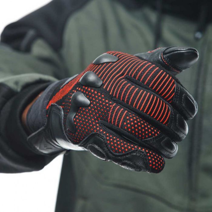 Перчатки DAINESE UNRULY ERGO-TEK BLACK/FLUO-RED