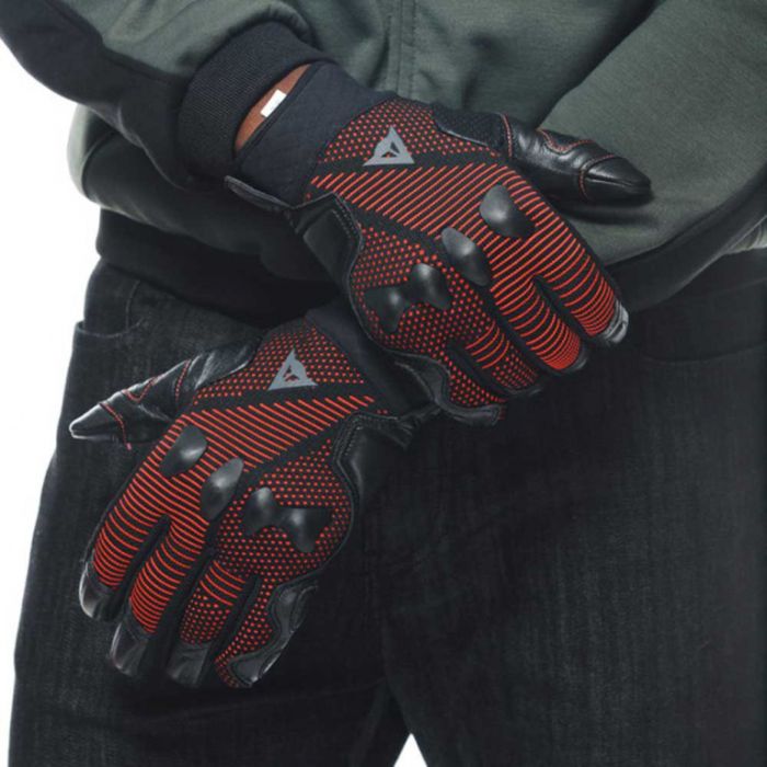 Перчатки DAINESE UNRULY ERGO-TEK BLACK/FLUO-RED