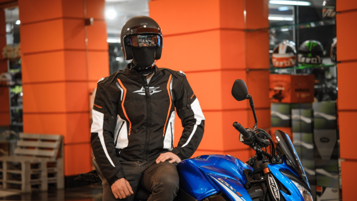 Открытый шлем HX 77 IXS Черный матовый