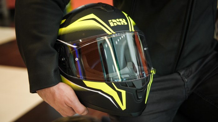 Шлем интеграл IXS HX 1100 2.3 чёрно-жёлтый