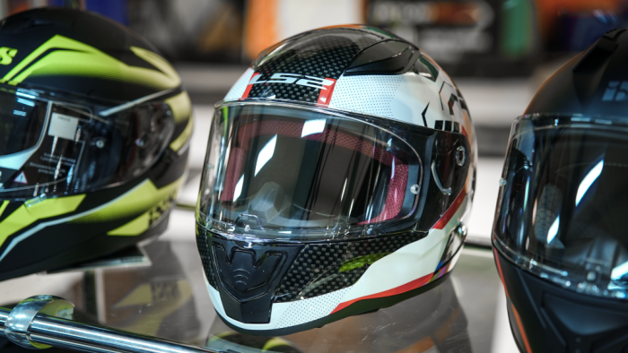 Шлем интеграл LS2 FF353 Rapid Ghost, Черный/Белый/Красный