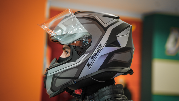 Мотошлем интеграл LS2 FF800 Storm Faster matt titanium