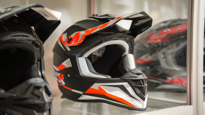 Кроссовый шлем IXS 362 2.2 черно-красный матовый